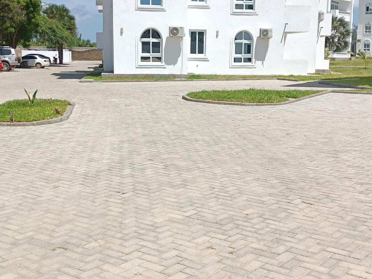 Havenhouse Kijani - 1 Bedroom Beach Apartment With Swimming Pool ماليندي المظهر الخارجي الصورة